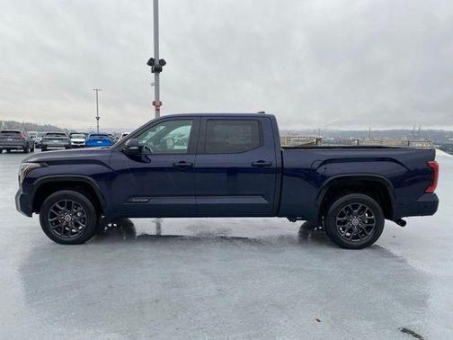 2022 Toyota Tundra Platinum