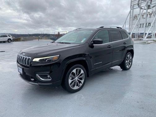 2019 Jeep Cherokee Overland