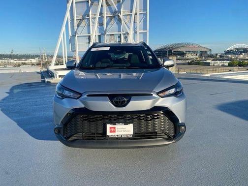 2023 Toyota Corolla Cross Hybrid SE
