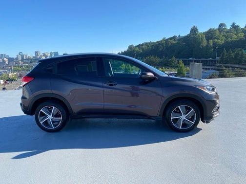 Midnight Amethyst Metallic 2021 Honda HR-V EX