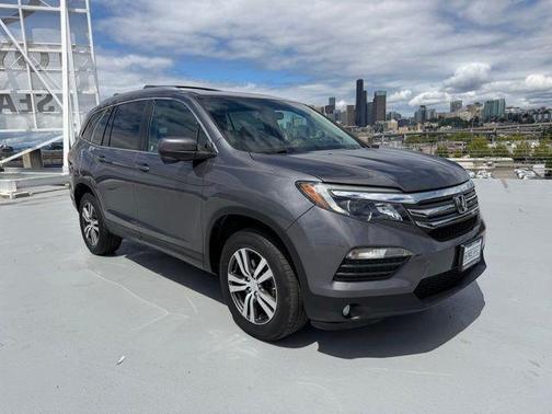 Modern Steel Metallic 2016 Honda Pilot EX-L