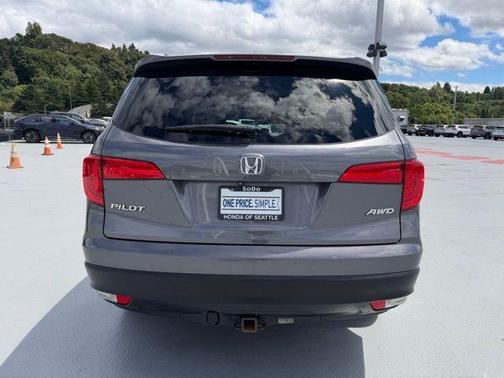 Modern Steel Metallic 2016 Honda Pilot EX-L