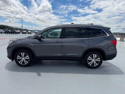 Modern Steel Metallic 2016 Honda Pilot EX-L