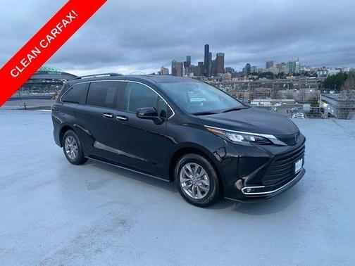2024 Toyota Sienna XLE