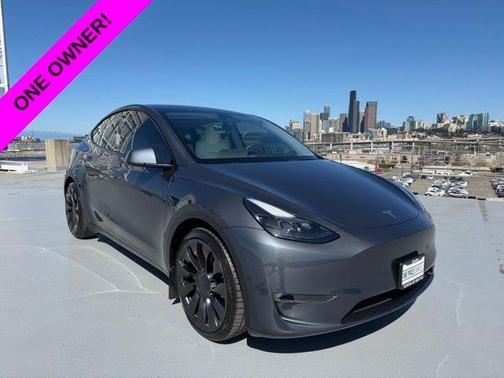Midnight Silver Metallic 2023 Tesla Model Y Performance