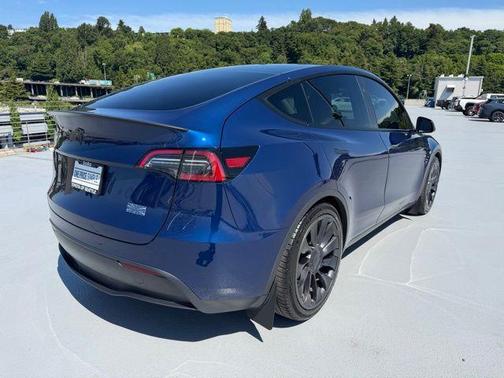 Deep Blue Metallic 2023 Tesla Model Y Performance