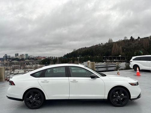 2025 Honda Accord Hybrid Sport-L