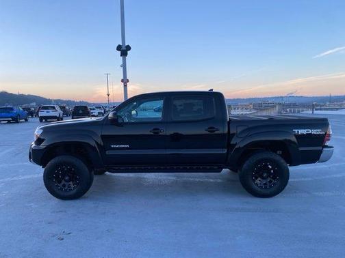 2015 Toyota Tacoma Base