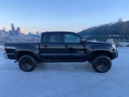 2015 Toyota Tacoma Base