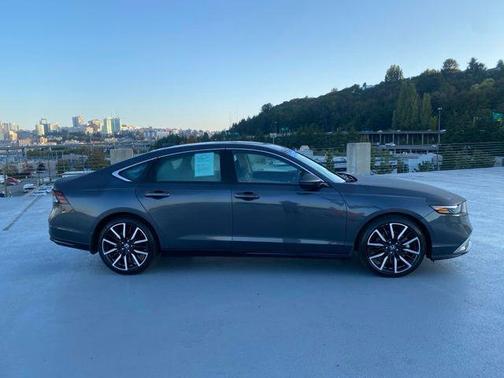 2024 Honda Accord Hybrid Touring