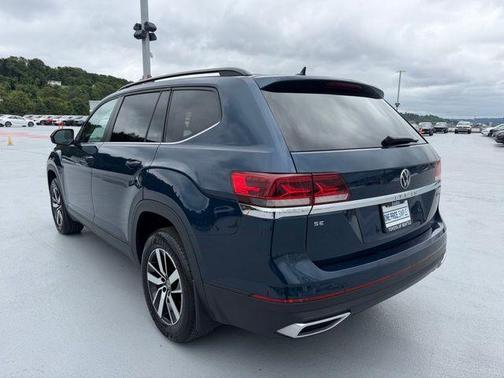 Tourmaline Blue Metallic 2022 Volkswagen Atlas 2.0T SE