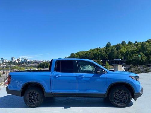 2025 Honda Ridgeline TrailSport+