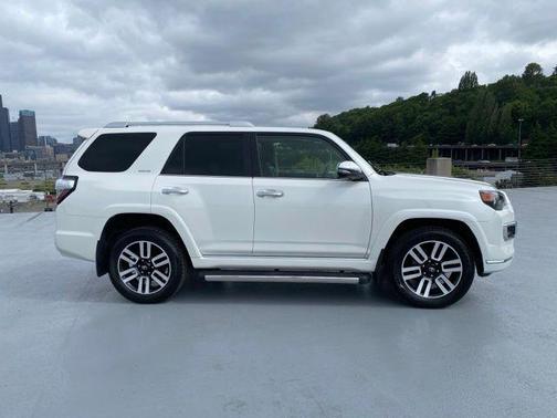 Blizzard Pearl 2022 Toyota 4Runner Limited