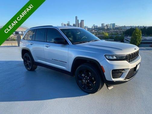 Silver Zynith 2023 Jeep Grand Cherokee Altitude