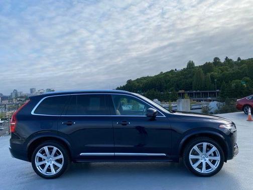 2019 Volvo XC90 T6 Inscription