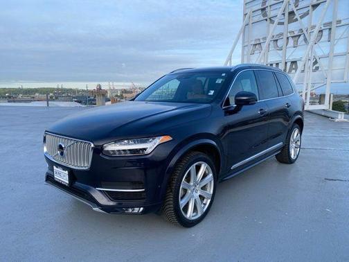 2019 Volvo XC90 T6 Inscription