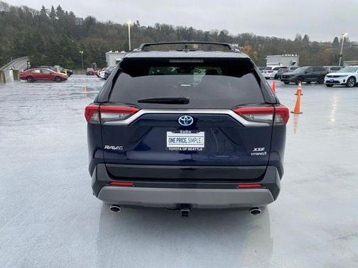 2020 Toyota RAV4 Hybrid XSE
