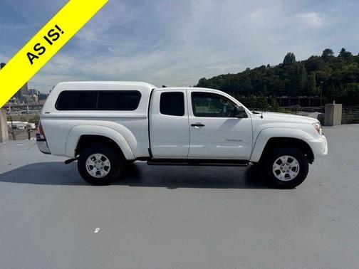 Super White 2014 Toyota Tacoma PreRunner