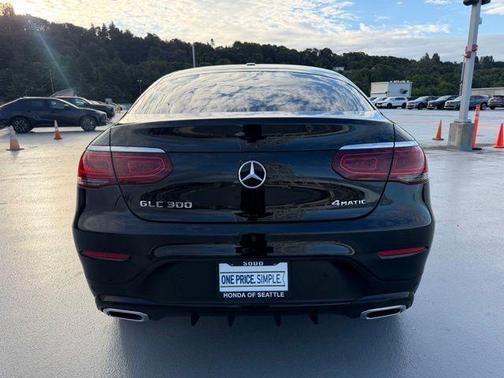 2021 Mercedes-Benz GLC 300 4MATIC Coupe
