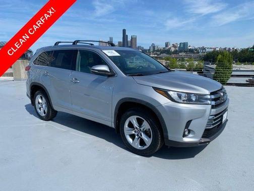 Celestial Silver Metallic 2019 Toyota Highlander Hybrid Limited