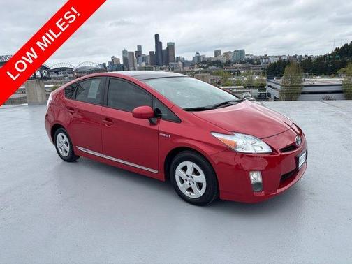 Barcelona Red Metallic 2011 Toyota Prius IV