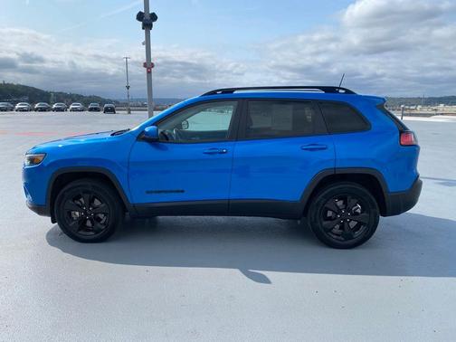 Hydro Blue Pearlcoat 2020 Jeep Cherokee Latitude Plus