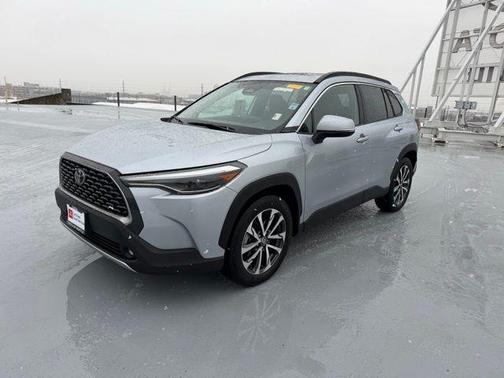 2023 Toyota Corolla Cross XLE