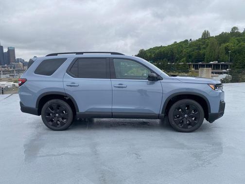Sonic Gray Pearl 2026 Honda Pilot Black Edition