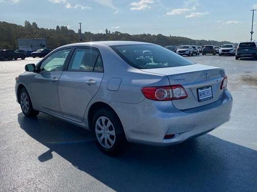 2011 Toyota Corolla LE