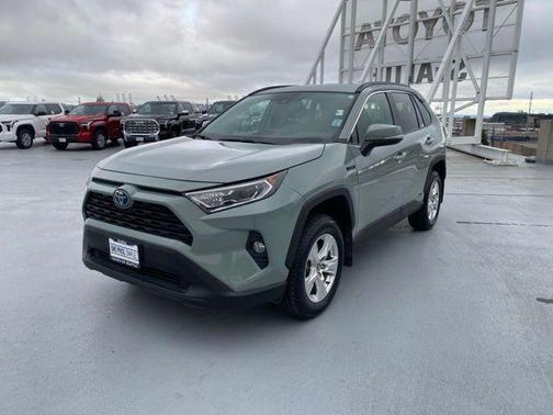 2021 Toyota RAV4 Hybrid XLE