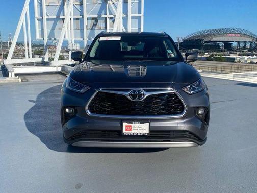 2024 Toyota Highlander Platinum