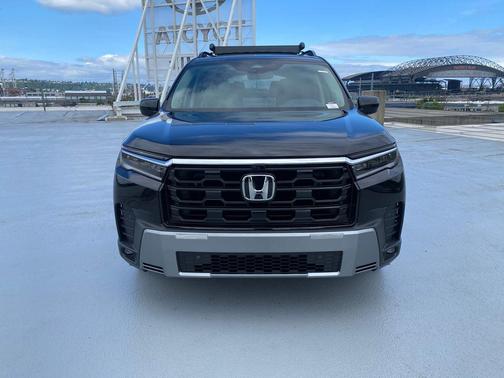 Crystal Black Pearl 2026 Honda Pilot Elite