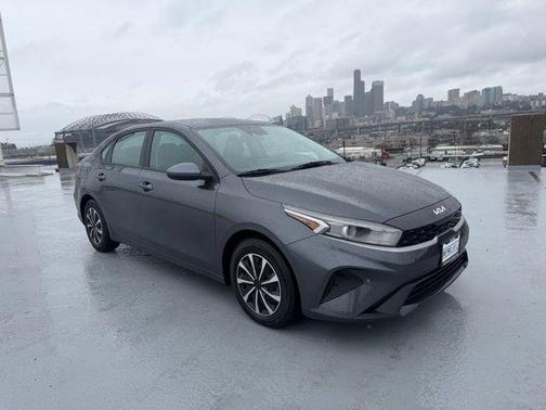 2022 Kia Forte FE