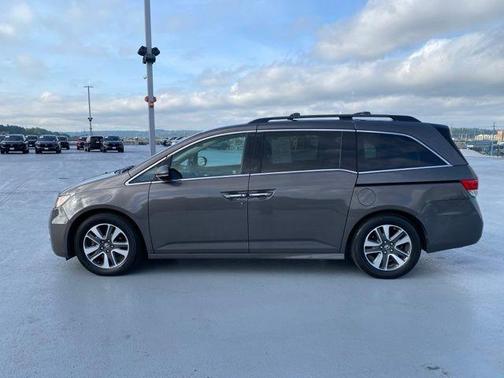 Modern Steel Metallic 2015 Honda Odyssey Touring
