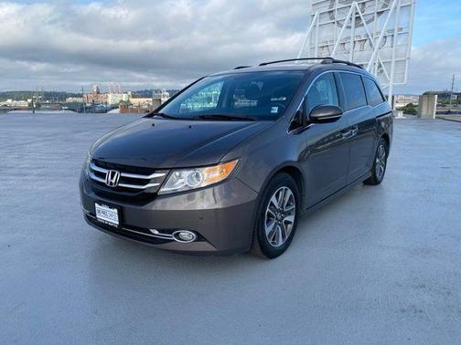 Modern Steel Metallic 2015 Honda Odyssey Touring