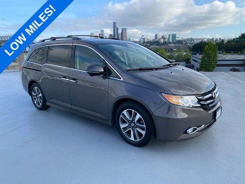 Modern Steel Metallic 2015 Honda Odyssey Touring