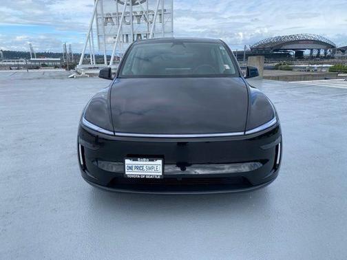 Diamond Black 2026 Tesla Model Y Long Range