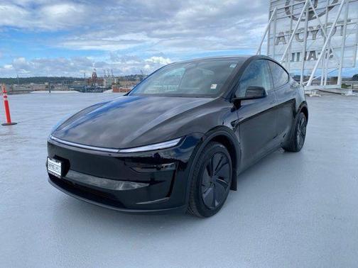 Diamond Black 2026 Tesla Model Y Long Range