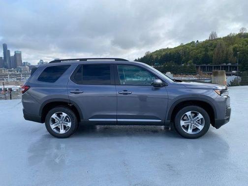 Modern Steel Metallic 2026 Honda Pilot EX-L