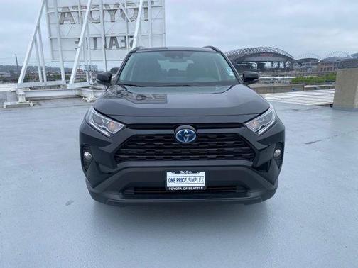 2021 Toyota RAV4 Hybrid XLE Premium