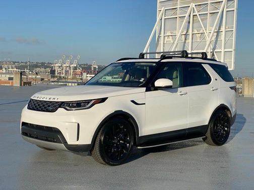 2022 Land Rover Discovery P300 S