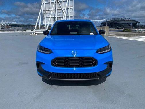Boost Blue Pearl 2027 Honda HR-V Sport
