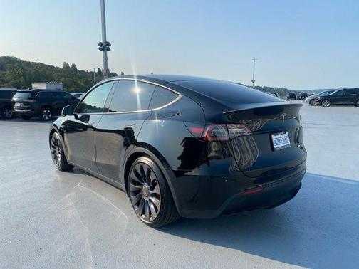 2024 Tesla Model Y Performance