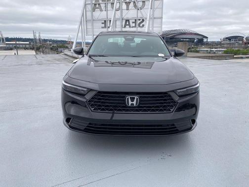 Crystal Black Pearl 2026 Honda Accord Hybrid Sport-L