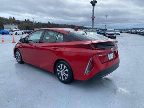 2020 Toyota Prius Prime XLE