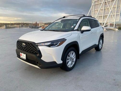 2023 Toyota Corolla Cross LE