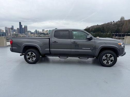 2018 Toyota Tacoma TRD Sport