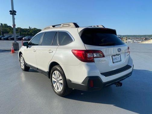 2018 Subaru Outback 2.5i