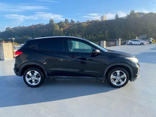2017 Honda HR-V EX-L w/Navigation
