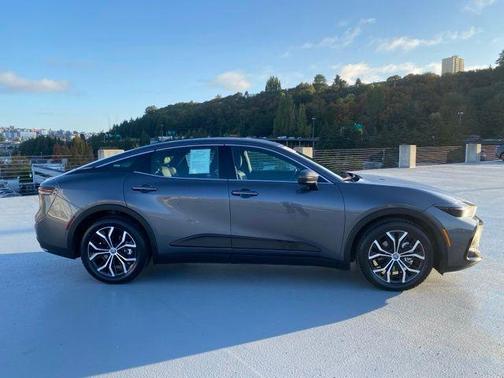 2024 Toyota Crown Limited